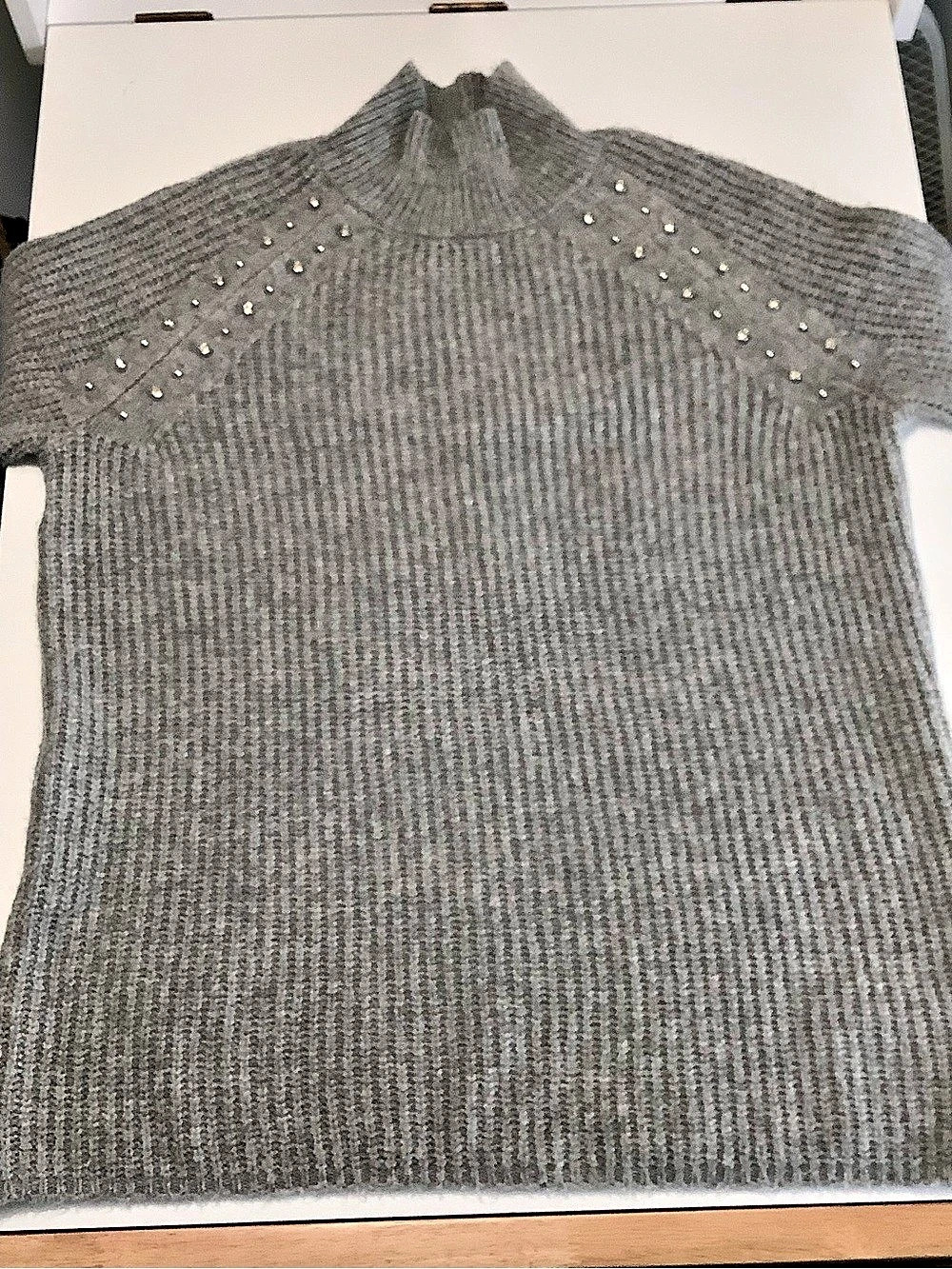 Liz Claiborne Gray Studded Turtleneck Sweater Size Medium